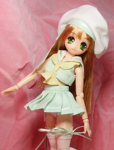 定番の白と水色です。前に付いてる小さいリボンはレモン色